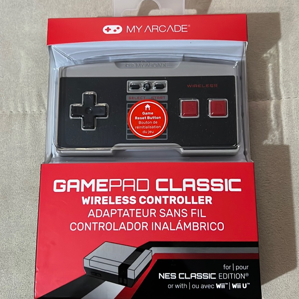 NWT Gamepad Classic Wireless‎ Controller